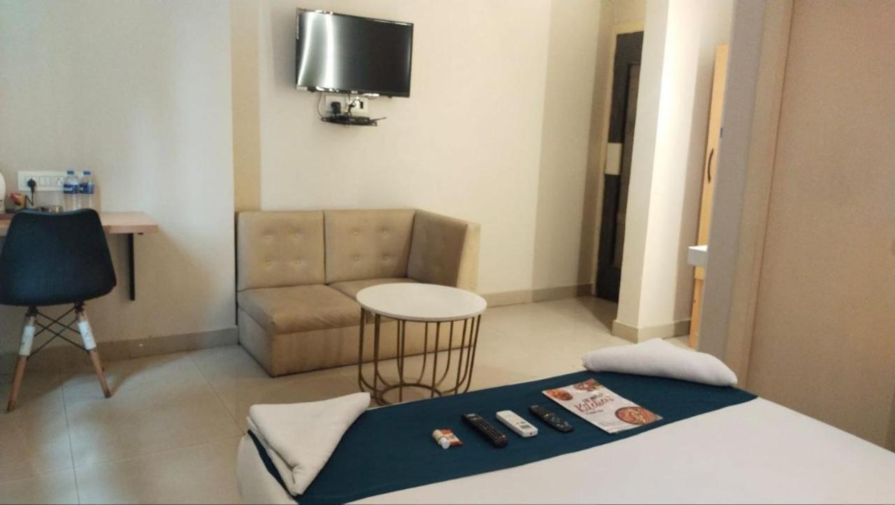 Hotel Mayfair Tower Calcutta Buitenkant foto