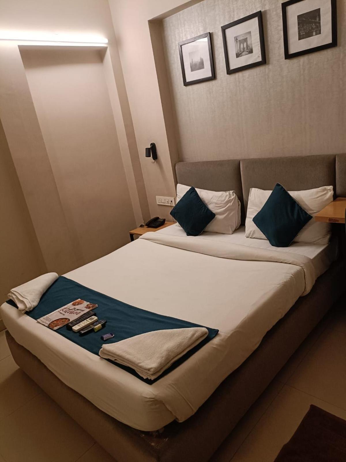 Hotel Mayfair Tower Calcutta Buitenkant foto